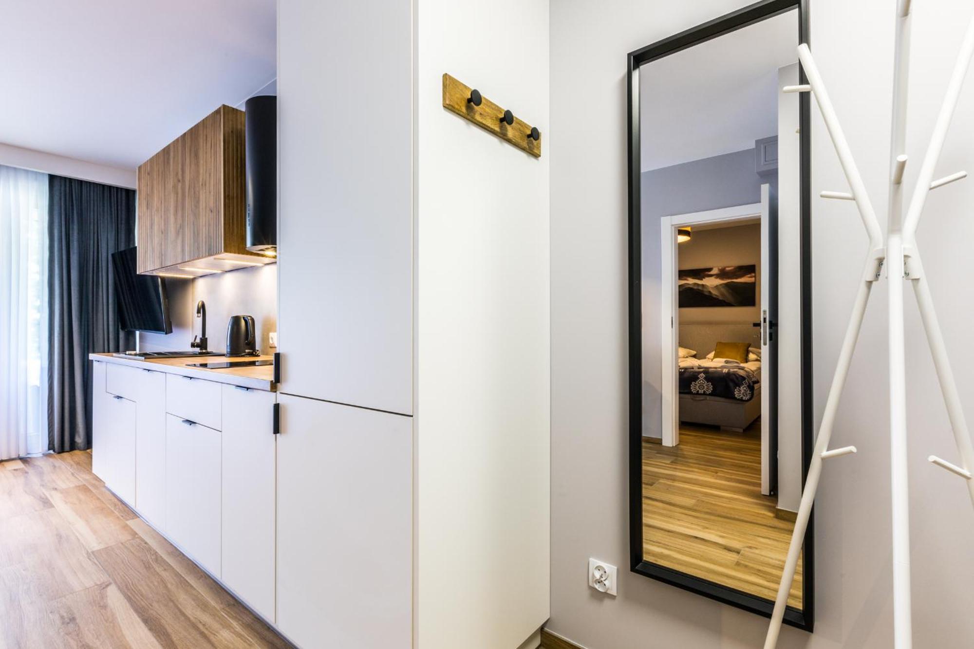 Apartment Arena